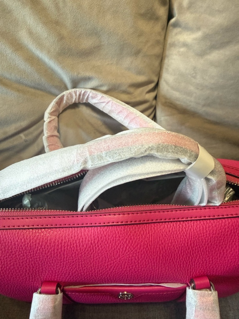 Michael Kors Dragonfruit Pink Leather Jet Set Travel Medium Top Zip Satchel - Picture 5 of 10